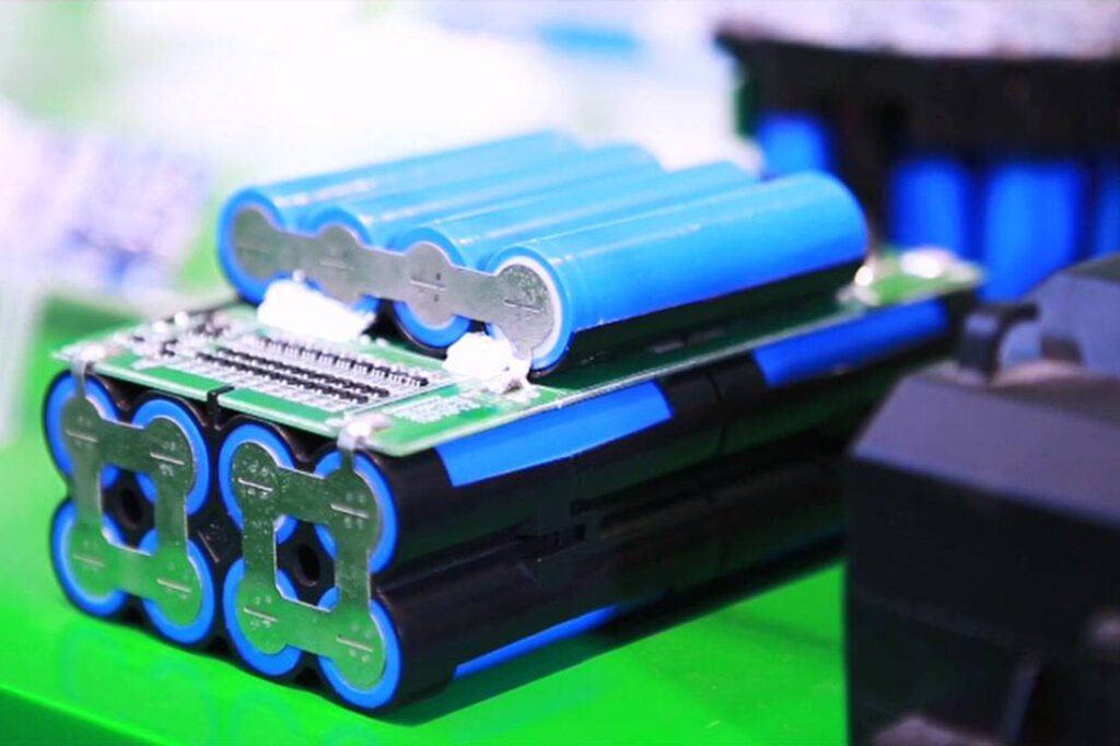 battery pack with PCB